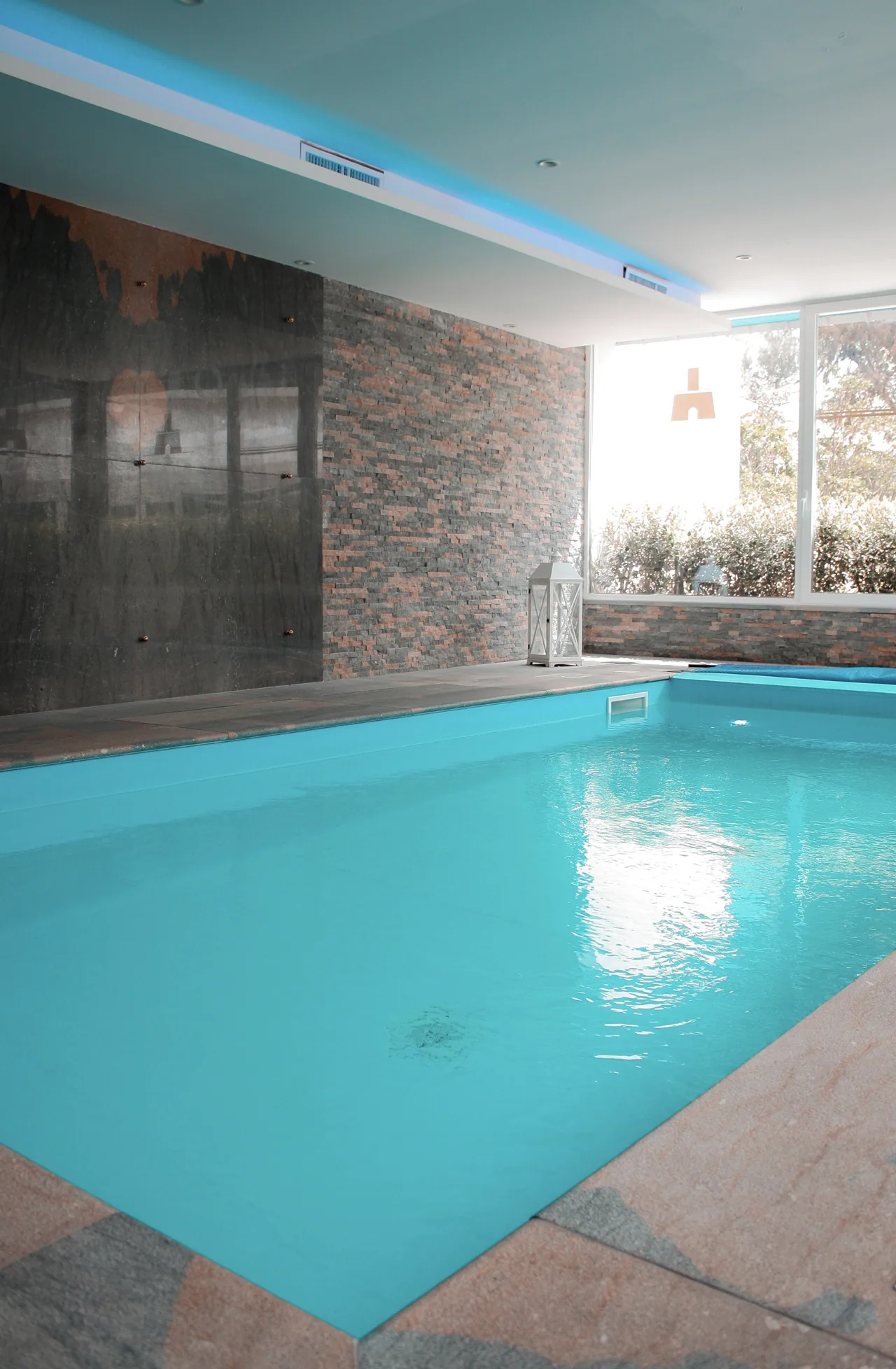 Piscina interna della SPA